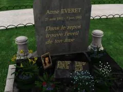Anne Everett, Tombstone